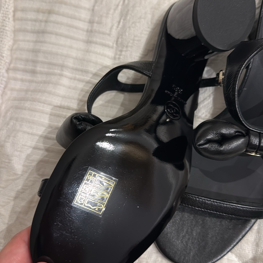 Chanel new bow sandals - Picture 10 of 17